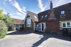 Front External- click for photo gallery